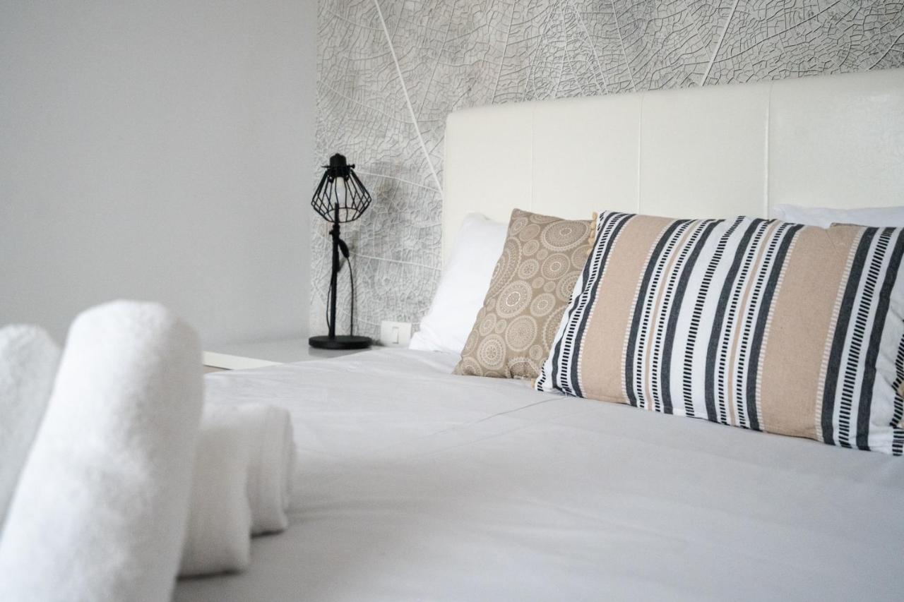 City Center Accommodation - 404 Resita Ngoại thất bức ảnh